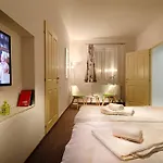 T19 Apartment