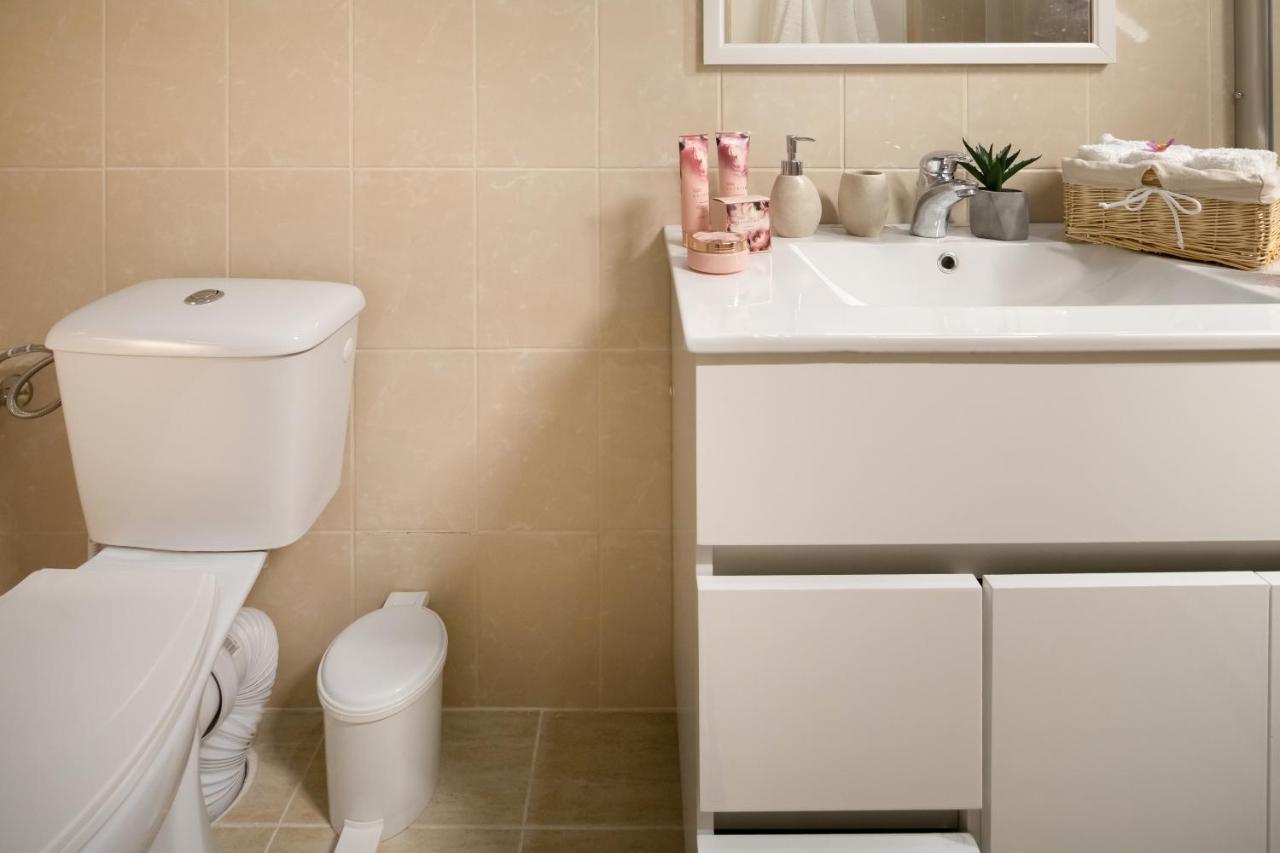 Apartament T19 *