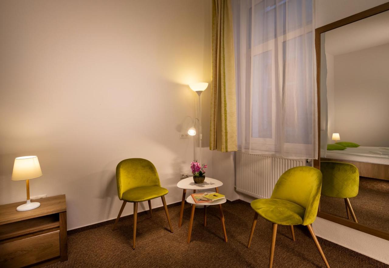 Apartament T19